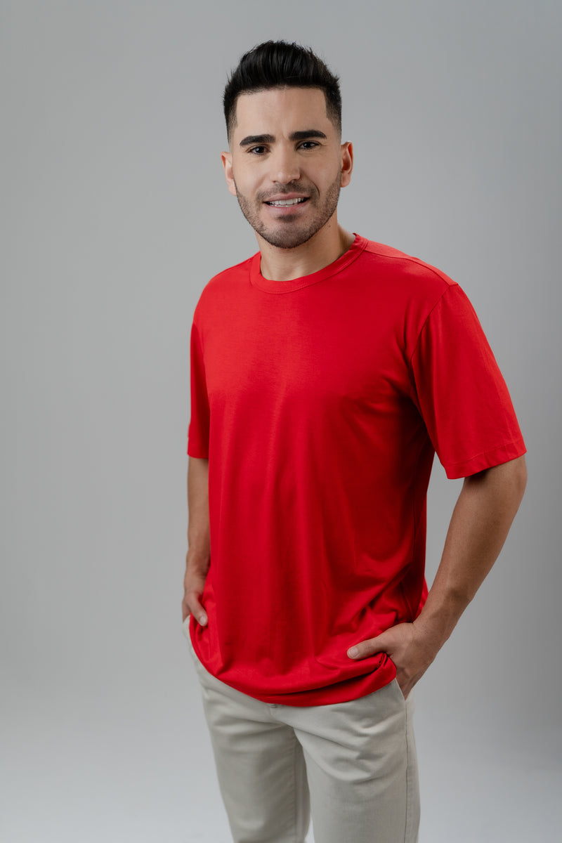 CAMISETA BÁSICA MASCULINA  VERMELHO