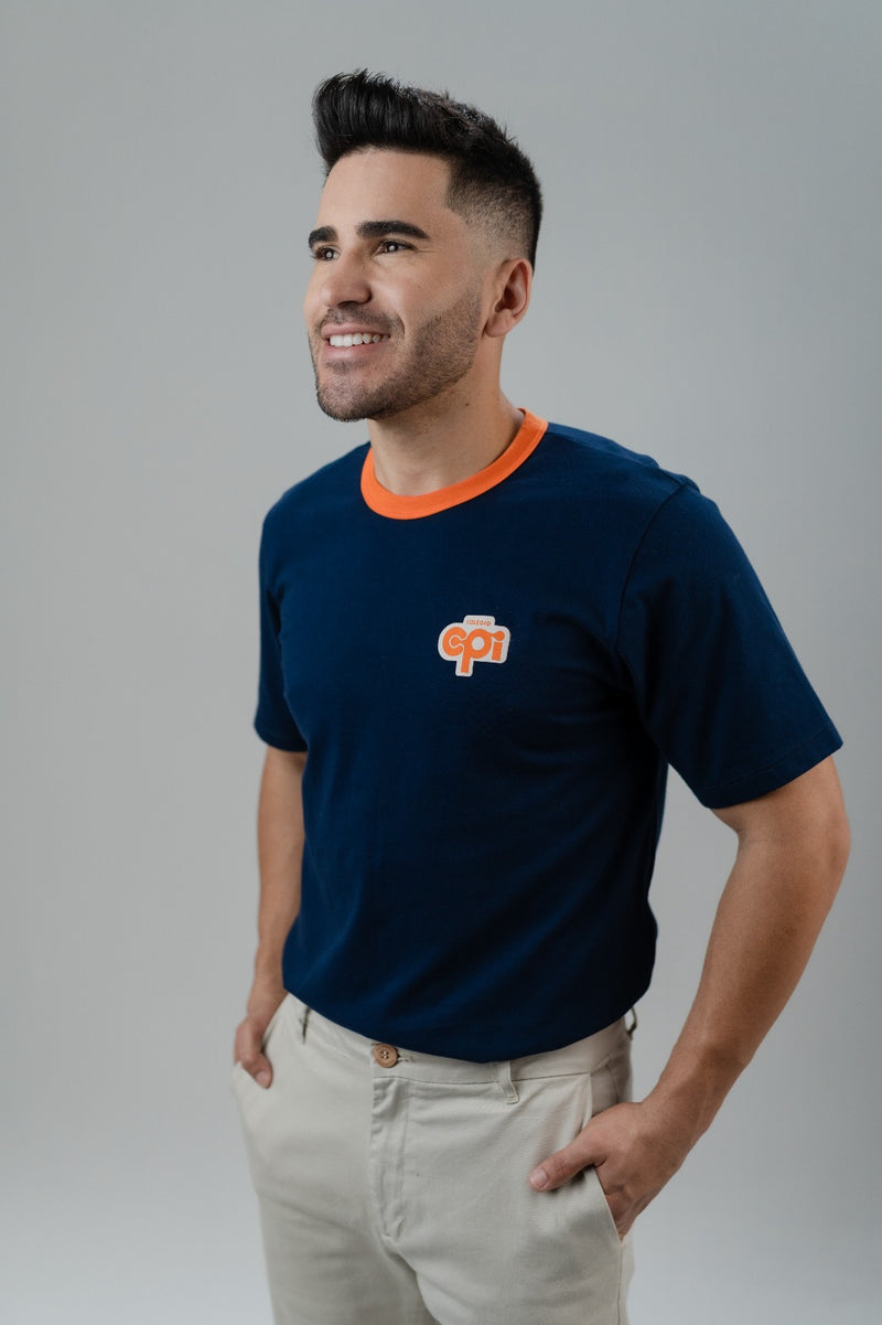 CAMISETA BÁSICA MASCULINA AZUL MARINHO